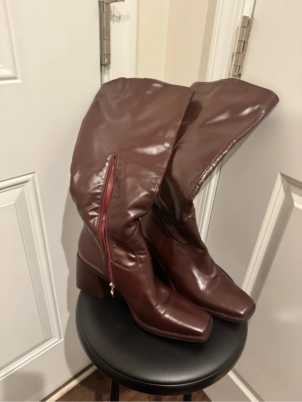 Women’s Tall Burgundy Block Heel Boots size 9